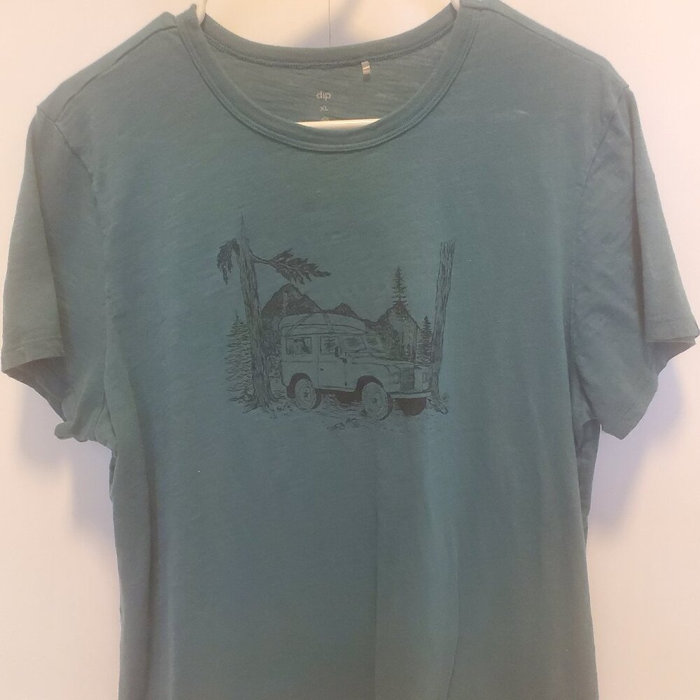 Women's t-shirt, size XL